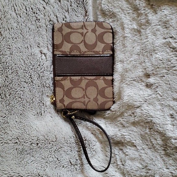 Coach brown canvas signature wristlet - Picture 1 of 6